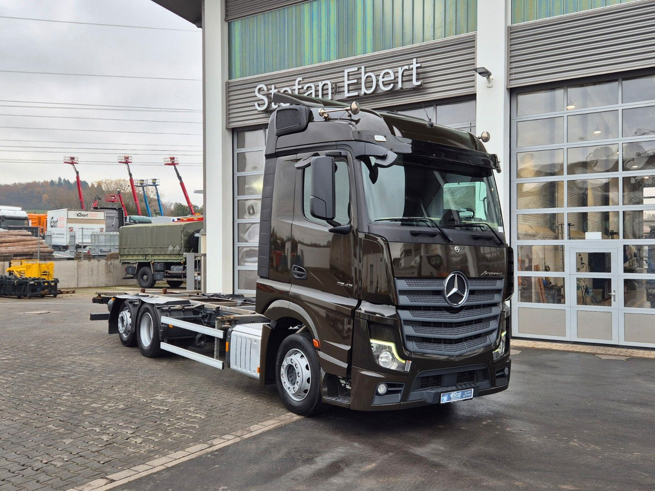 Mercedes-Benz Actros 2543 LnR 6x2 Retarder - Containerwagen/ Wechselfahrgestell LKW: das Bild 4 Mercedes-Benz Actros 2543 LnR 6x2 Retarder - Containerwagen/ Wechselfahrgestell LKW: das Bild 4