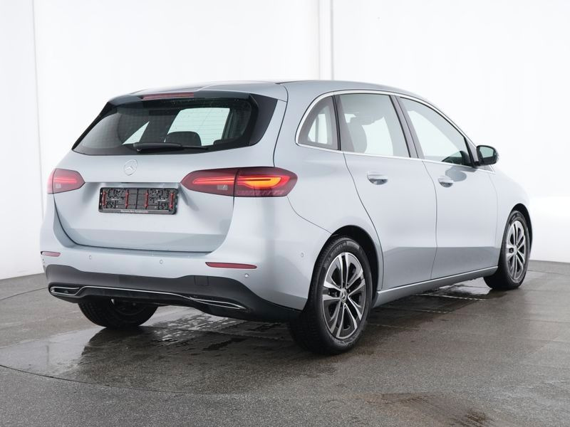 Mercedes-Benz B 180 Progressive+LED+IHC+RFK+TotW+EasyP - Limousine: das Bild 2 Mercedes-Benz B 180 Progressive+LED+IHC+RFK+TotW+EasyP - Limousine: das Bild 2