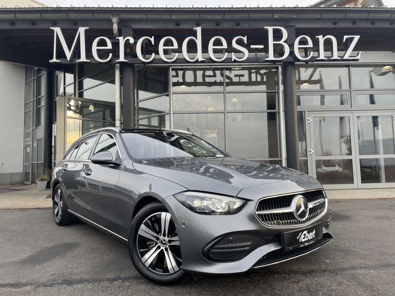 Mercedes-Benz C 180 T 9G AVANTGARDE+R-Kamera +PANO+SHZ+SPIEGEL - PKW: das Bild 1 Mercedes-Benz C 180 T 9G AVANTGARDE+R-Kamera +PANO+SHZ+SPIEGEL - PKW: das Bild 1