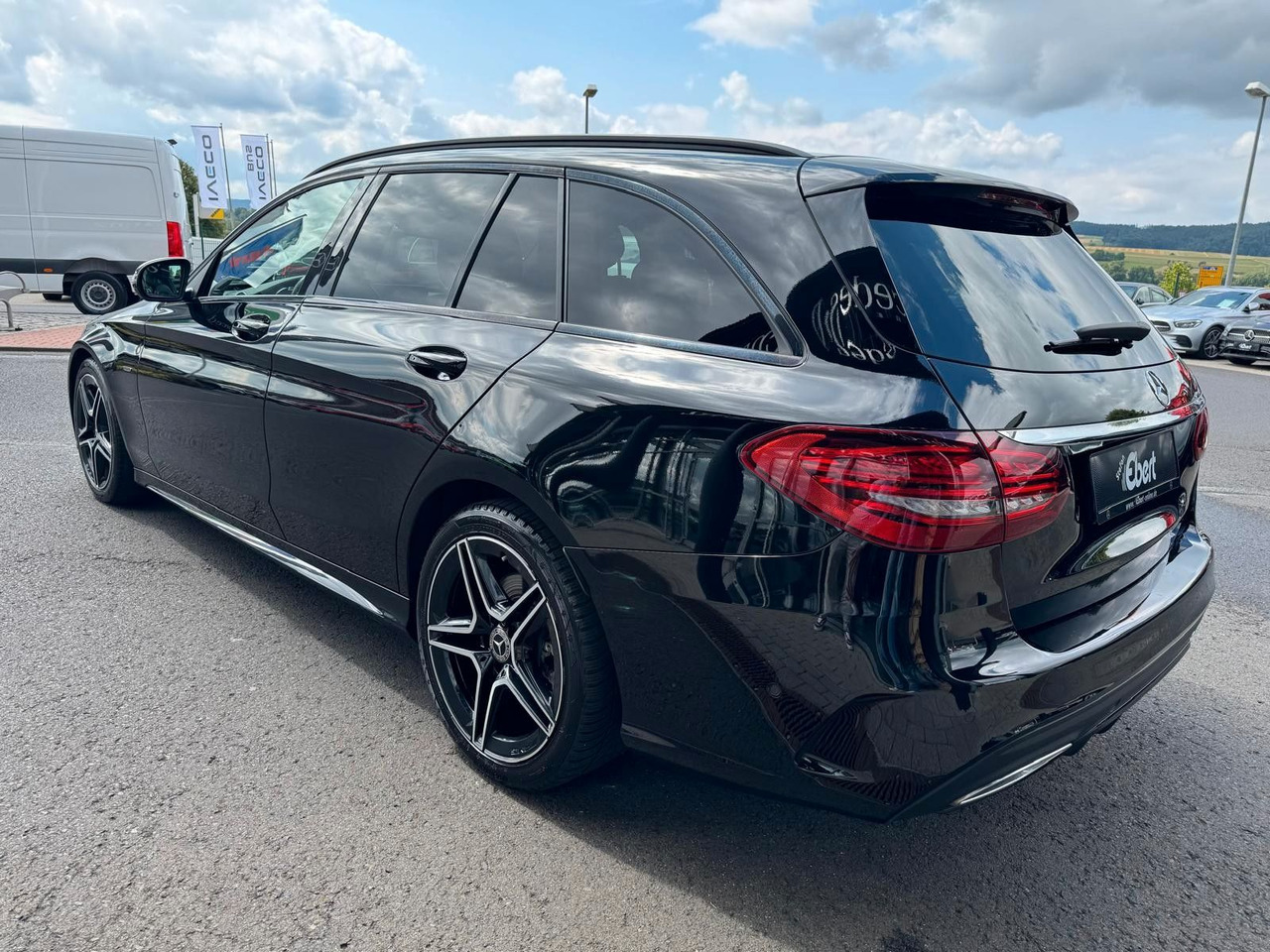 Mercedes-Benz C 220d NightEdition+AMG+Distr+SportfahrW+RFK - Kombi: das Bild 3 Mercedes-Benz C 220d NightEdition+AMG+Distr+SportfahrW+RFK - Kombi: das Bild 3
