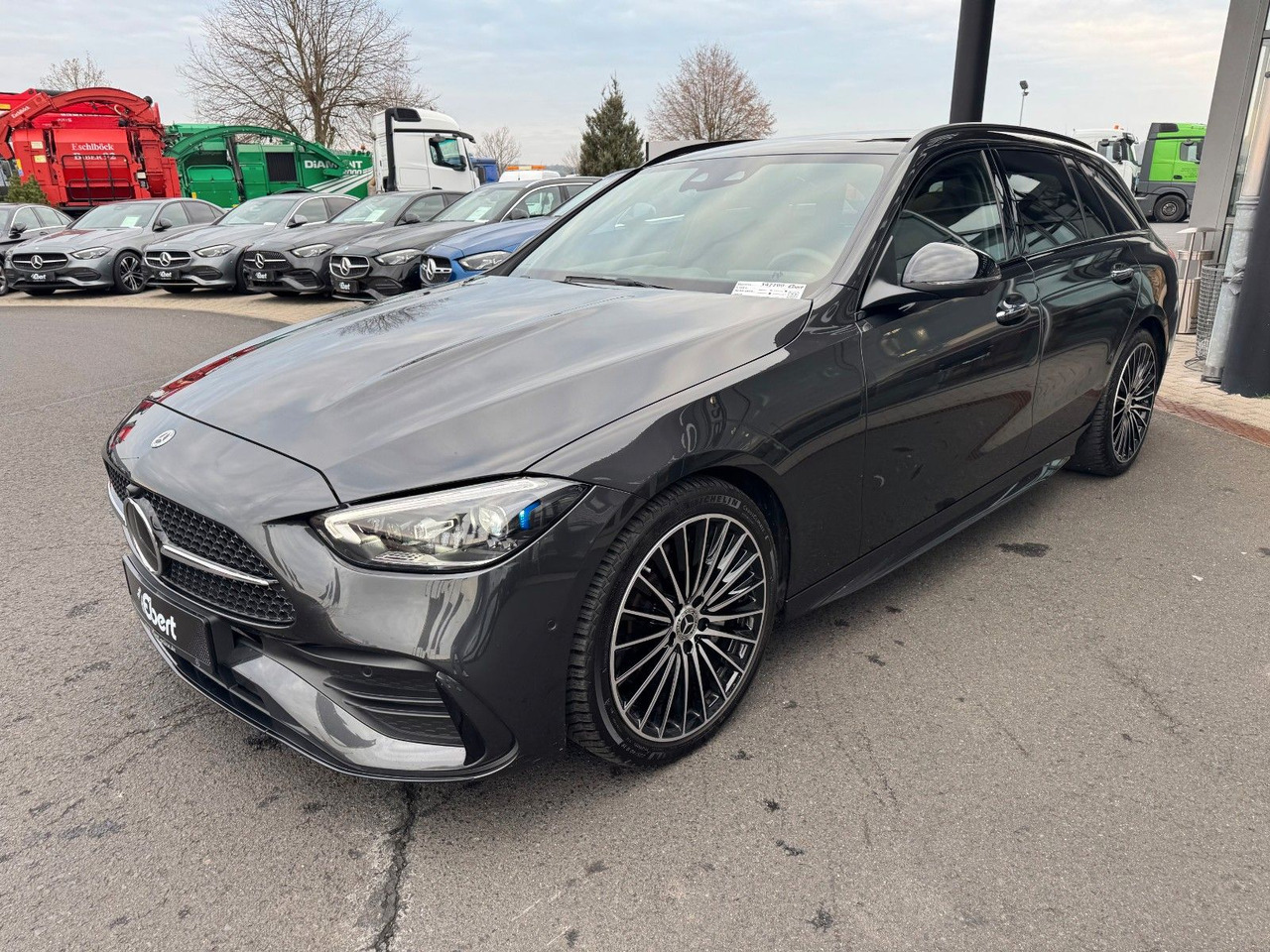 Mercedes-Benz C 220d T AMG Digital+AHK+Pano+Memory+360°+SKLIMA - Kombi: das Bild 2 Mercedes-Benz C 220d T AMG Digital+AHK+Pano+Memory+360°+SKLIMA - Kombi: das Bild 2