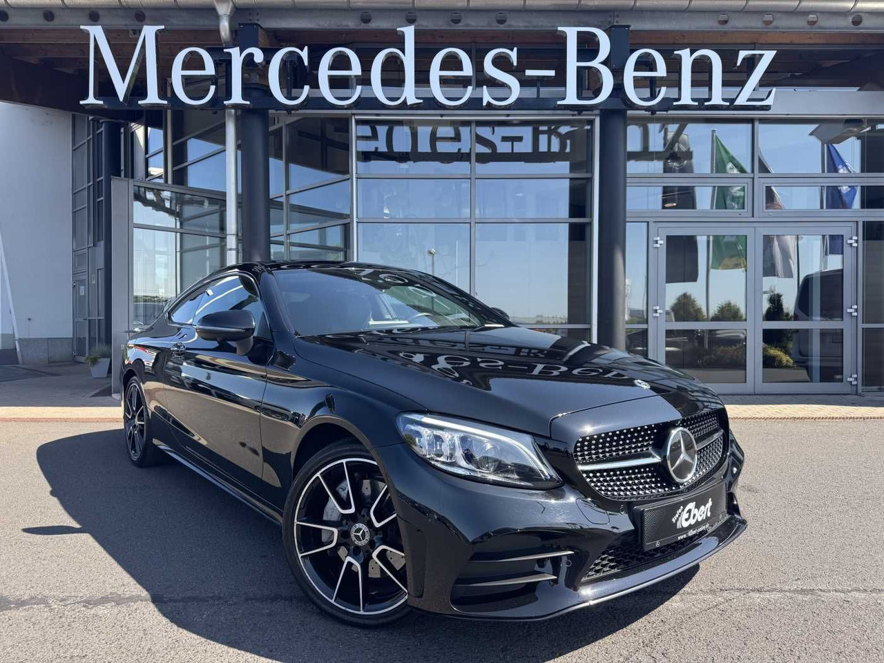 Mercedes-Benz C 400 4M AMG Coupe Pano+Burm+Distr+Memory+360 - PKW: das Bild 1 Mercedes-Benz C 400 4M AMG Coupe Pano+Burm+Distr+Memory+360 - PKW: das Bild 1
