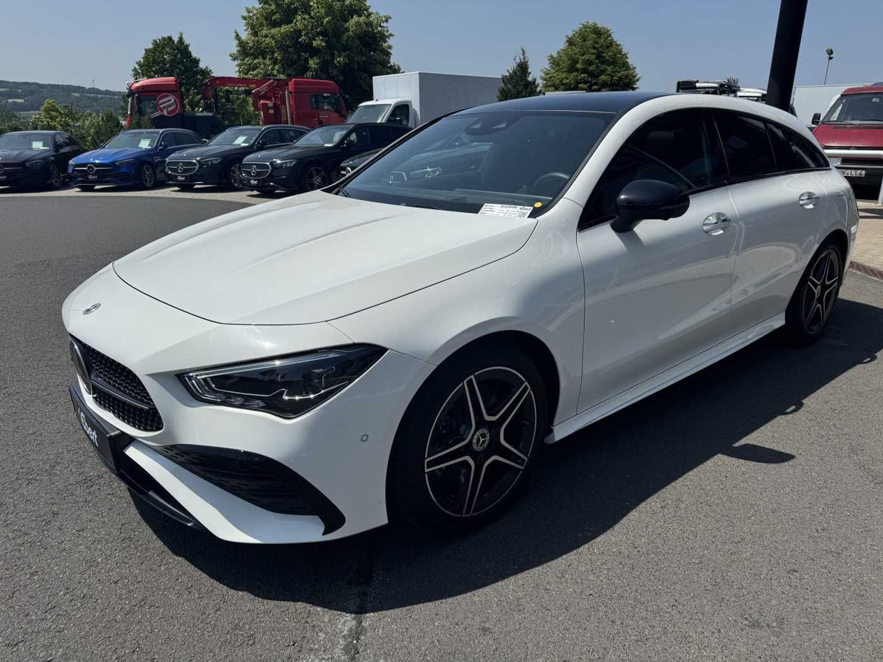 Mercedes-Benz CLA 220d Shooting Brake AMG+Pano+Distr+AHK+uvm. - PKW: das Bild 2 Mercedes-Benz CLA 220d Shooting Brake AMG+Pano+Distr+AHK+uvm. - PKW: das Bild 2