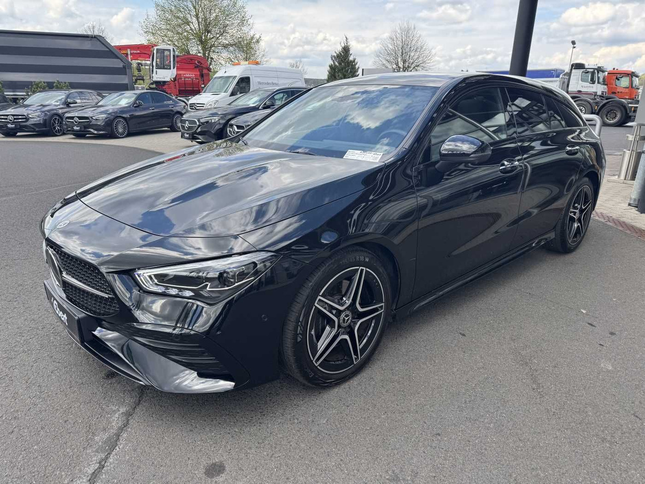 Mercedes-Benz CLA 220d Shooting Brake AMG+Pano+DistrPlus +AHK+ - PKW: das Bild 2 Mercedes-Benz CLA 220d Shooting Brake AMG+Pano+DistrPlus +AHK+ - PKW: das Bild 2