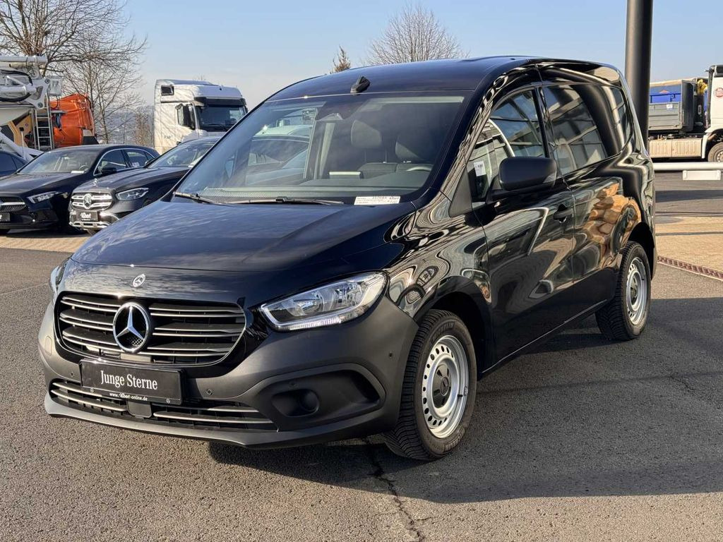 Mercedes-Benz Citan 110 CDI Klima MBUX Kamera 3 Sitze Mercedes-Benz Citan 110 CDI Klima MBUX Kamera 3 Sitze - Kleintransporter: das Bild 3 Mercedes-Benz Citan 110 CDI Klima MBUX Kamera 3 Sitze Mercedes-Benz Citan 110 CDI Klima MBUX Kamera 3 Sitze - Kleintransporter: das Bild 3