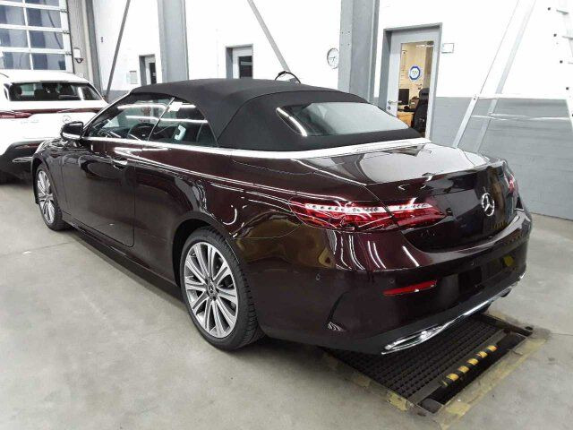 Mercedes-Benz E 400d Cabrio VOLL+AMG+Massage+Distr+Burm - PKW: das Bild 4 Mercedes-Benz E 400d Cabrio VOLL+AMG+Massage+Distr+Burm - PKW: das Bild 4