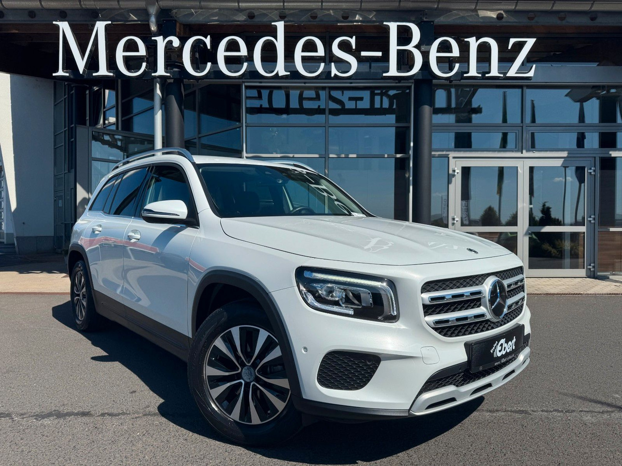 Mercedes-Benz GLB 180 Style+Distronic+RKamera+Vollleder - SUV/ Geländewagen: das Bild 1 Mercedes-Benz GLB 180 Style+Distronic+RKamera+Vollleder - SUV/ Geländewagen: das Bild 1