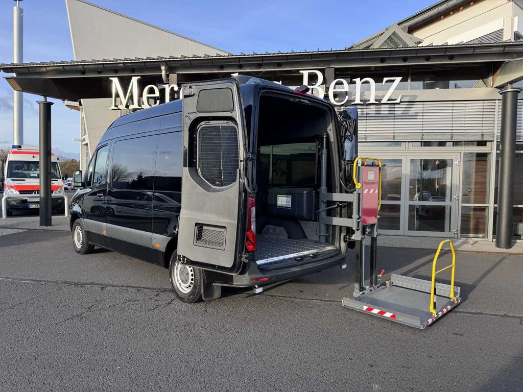Mercedes-Benz Sprinter 317 CDI Rollstuhl-/Behinderten-Lift AMF - Krankenwagen: das Bild 1 Mercedes-Benz Sprinter 317 CDI Rollstuhl-/Behinderten-Lift AMF - Krankenwagen: das Bild 1