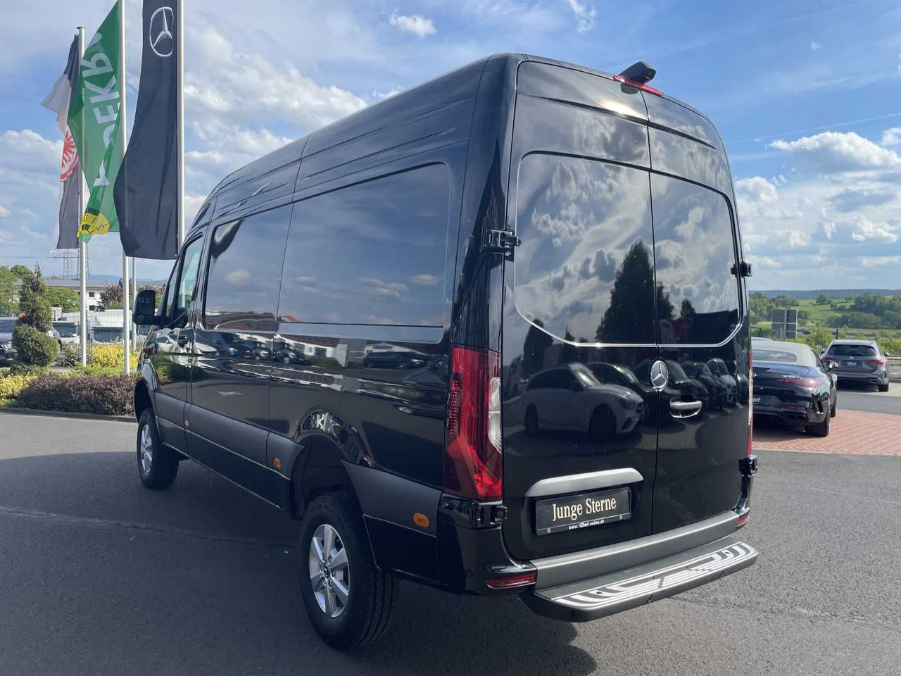 Mercedes-Benz Sprinter 319 CDI 4x4 3665 Klima Kamera MBUX LED - Kastenwagen: das Bild 3 Mercedes-Benz Sprinter 319 CDI 4x4 3665 Klima Kamera MBUX LED - Kastenwagen: das Bild 3