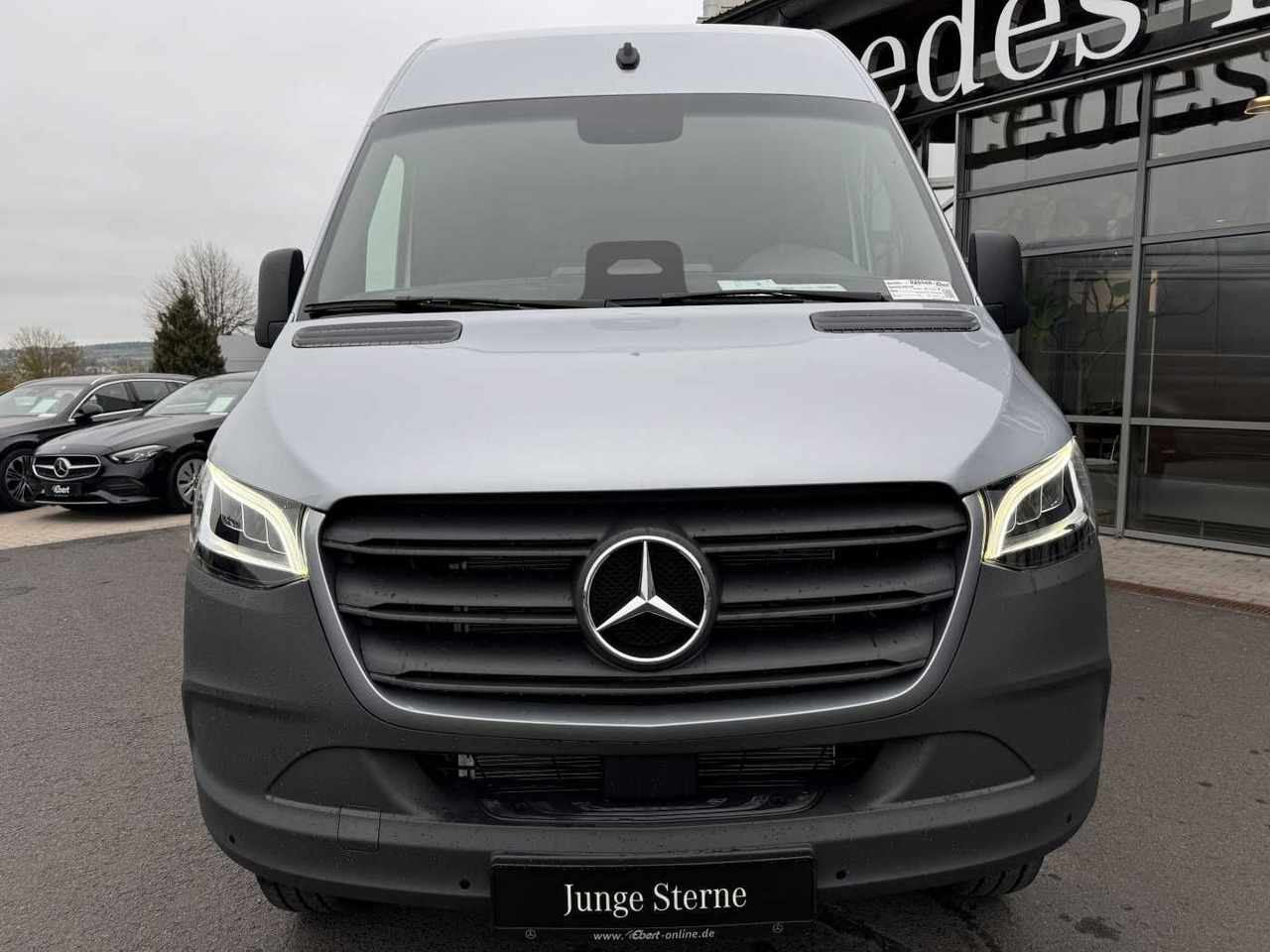 Mercedes-Benz Sprinter 319 CDI 4x4 3665 Klima Standheiz AHK - Kastenwagen: das Bild 2 Mercedes-Benz Sprinter 319 CDI 4x4 3665 Klima Standheiz AHK - Kastenwagen: das Bild 2