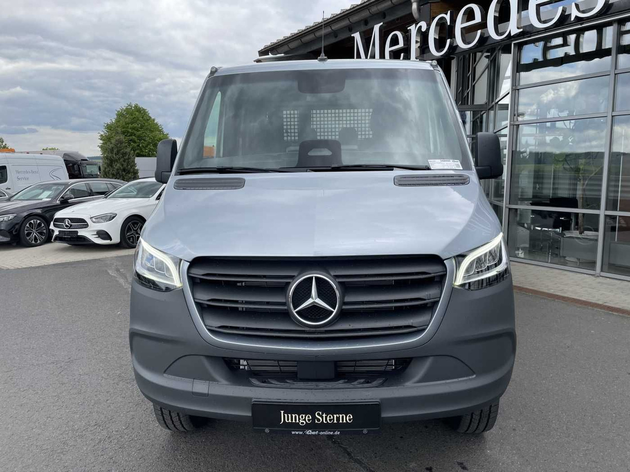 Mercedes-Benz Sprinter 319 CDI 4x4 DoKa Klima Stdheiz AHK LED - Pritsche Transporter: das Bild 2 Mercedes-Benz Sprinter 319 CDI 4x4 DoKa Klima Stdheiz AHK LED - Pritsche Transporter: das Bild 2