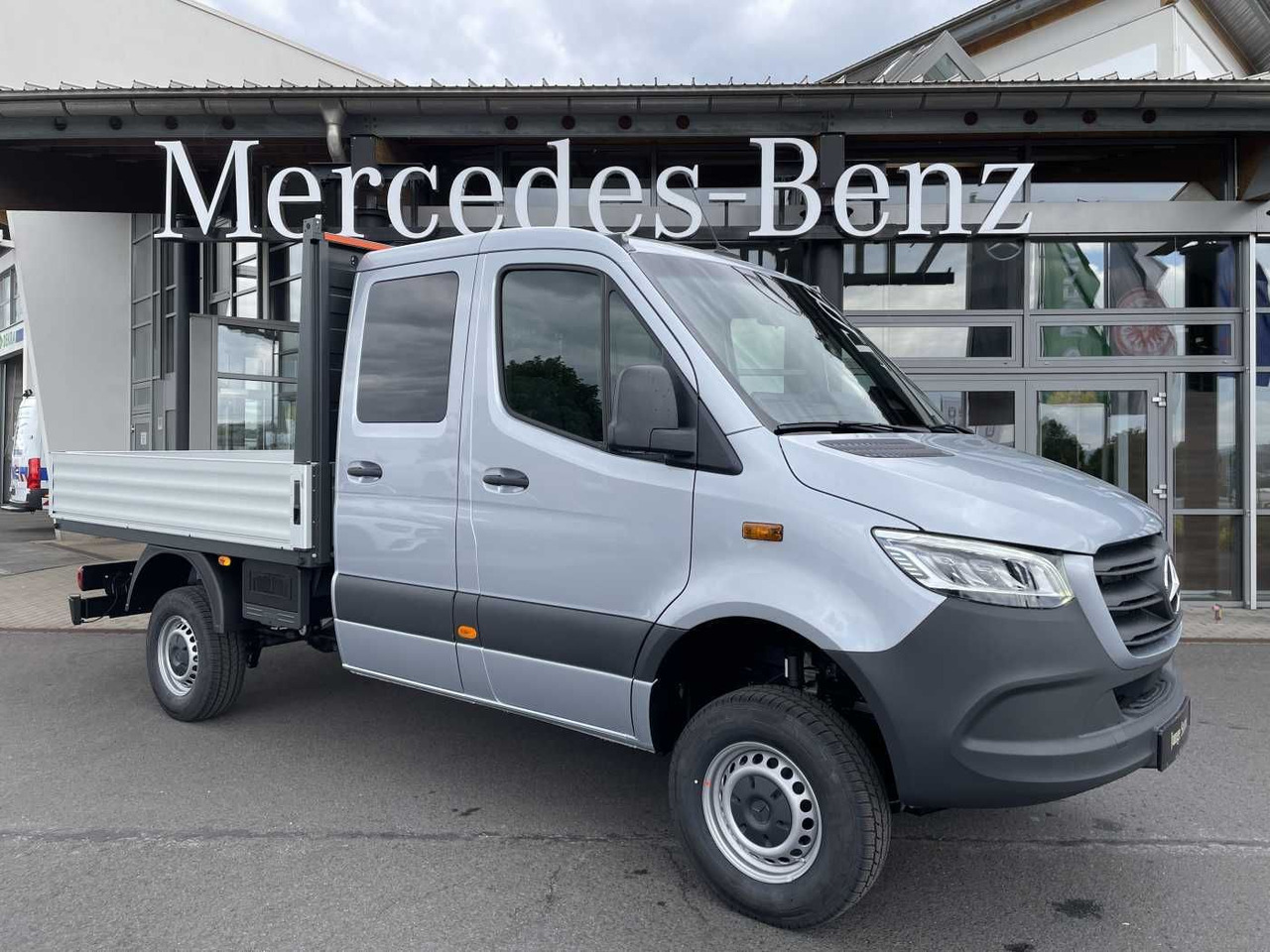 Mercedes-Benz Sprinter 319 CDI 4x4 DoKa Klima Stdheiz AHK LED - Planen Transporter: das Bild 1 Mercedes-Benz Sprinter 319 CDI 4x4 DoKa Klima Stdheiz AHK LED - Planen Transporter: das Bild 1