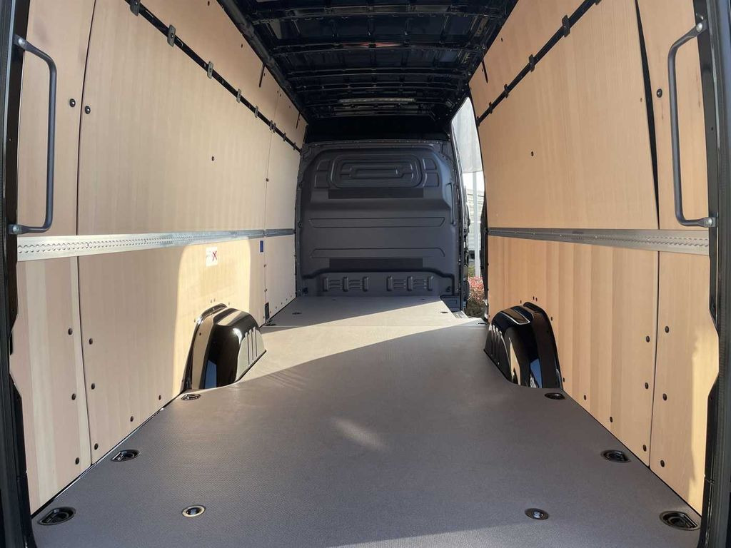 Mercedes-Benz Sprinter 319 CDI 4x4 Extralang Klima 360 Kamera - Kastenwagen: das Bild 5 Mercedes-Benz Sprinter 319 CDI 4x4 Extralang Klima 360 Kamera - Kastenwagen: das Bild 5