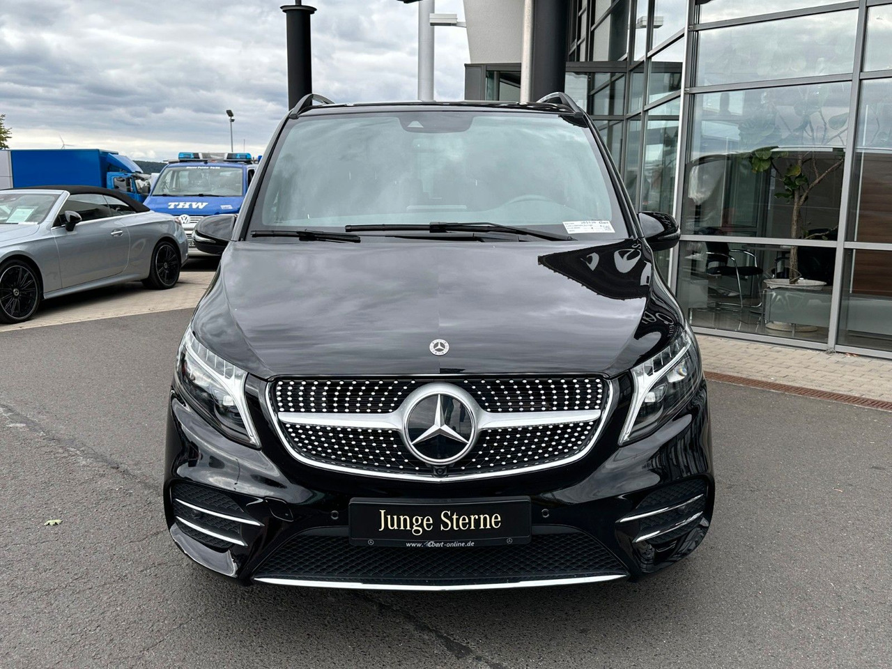 Mercedes-Benz V 250 d EDITION AMG Kompakt ILS elektr Türen - Kombi: das Bild 2 Mercedes-Benz V 250 d EDITION AMG Kompakt ILS elektr Türen - Kombi: das Bild 2