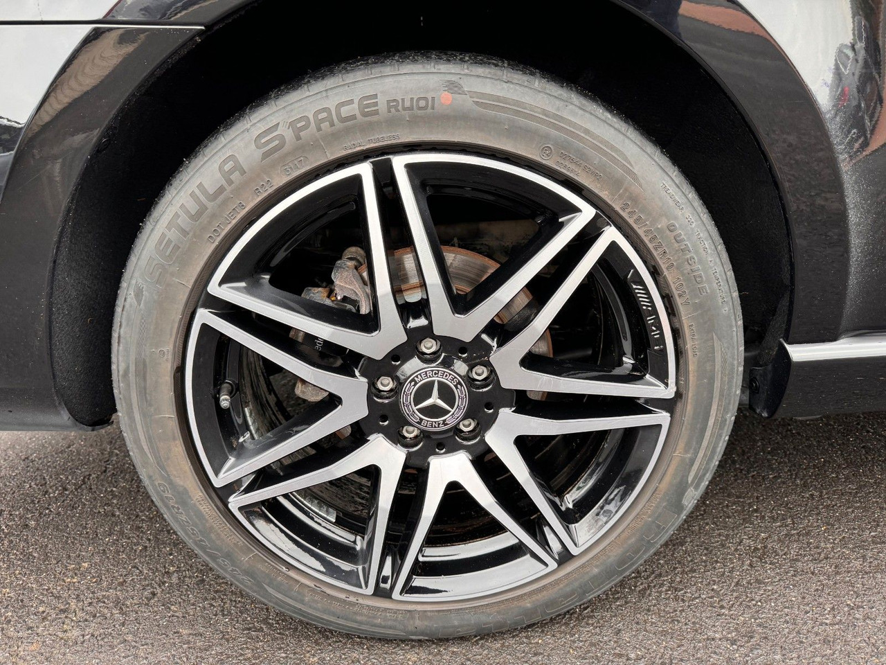 Mercedes-Benz V 300 4MATIC AVA ED AMG Extral AIRMATIC Stdh AHK - Personentransporter: das Bild 4 Mercedes-Benz V 300 4MATIC AVA ED AMG Extral AIRMATIC Stdh AHK - Personentransporter: das Bild 4