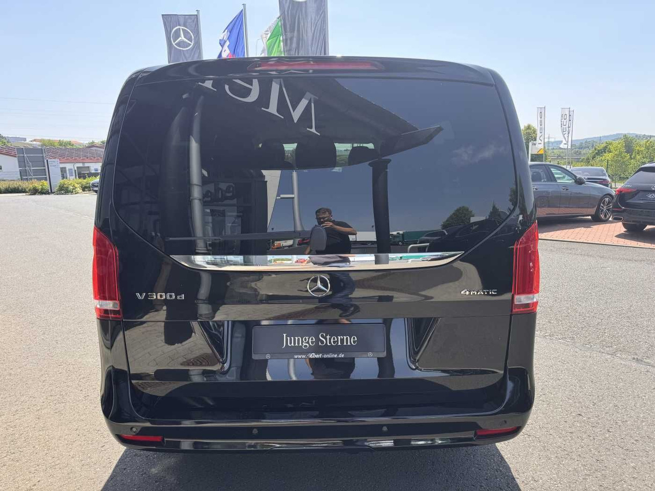 Mercedes-Benz V 300 d 4MATIC AVA 3430 AHK2,5 DISTRONIC 360 - PKW: das Bild 5 Mercedes-Benz V 300 d 4MATIC AVA 3430 AHK2,5 DISTRONIC 360 - PKW: das Bild 5