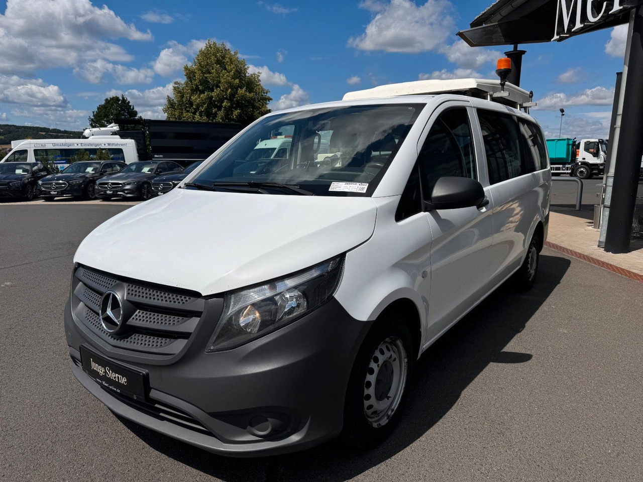 Mercedes-Benz Vito 111 CDI Tourer Begleitfahrzeug BF3+ / WVZ - Personentransporter: das Bild 4 Mercedes-Benz Vito 111 CDI Tourer Begleitfahrzeug BF3+ / WVZ - Personentransporter: das Bild 4