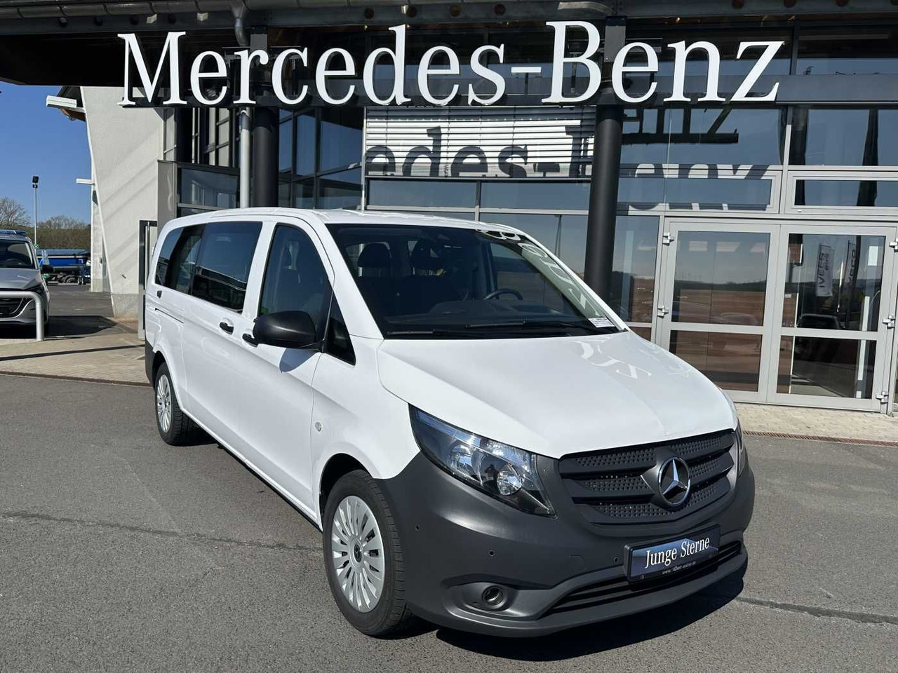 Mercedes-Benz Vito 114 CDI Tourer 8Sitze Klima Audio40 Kamera - PKW: das Bild 1 Mercedes-Benz Vito 114 CDI Tourer 8Sitze Klima Audio40 Kamera - PKW: das Bild 1