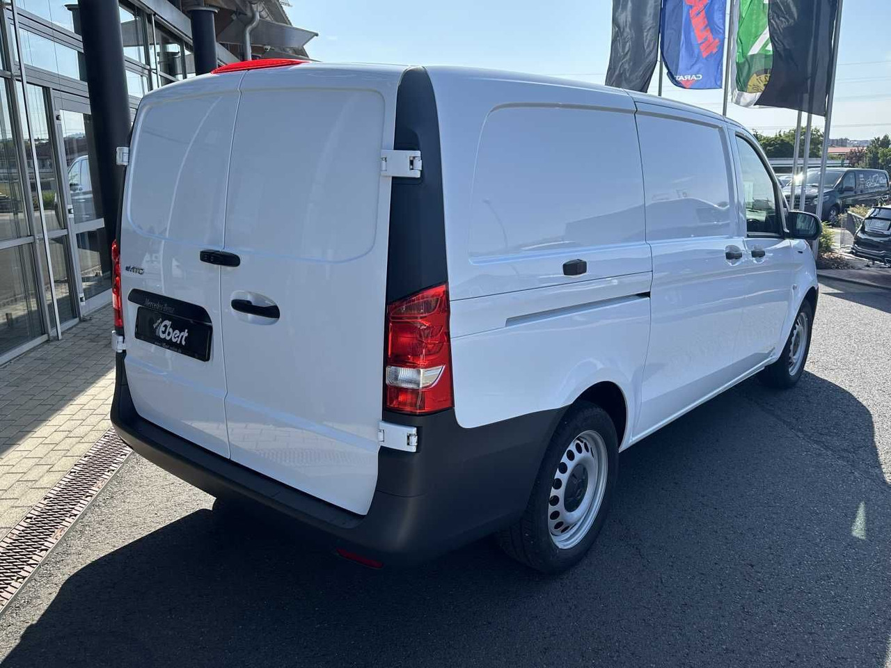 Mercedes-Benz eVito 112 Klima Kamera Navi SHZ Tempomat - Kleintransporter, Elektro-Transporter: das Bild 4 Mercedes-Benz eVito 112 Klima Kamera Navi SHZ Tempomat - Kleintransporter, Elektro-Transporter: das Bild 4