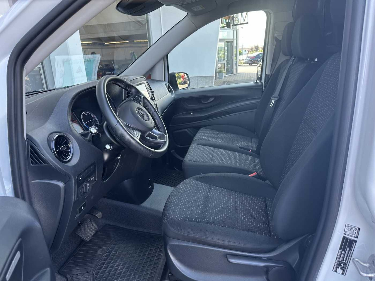 Kleintransporter, Elektro-Transporter Mercedes-Benz eVito 112 Klima Kamera Navi SHZ Tempomat: das Bild 9