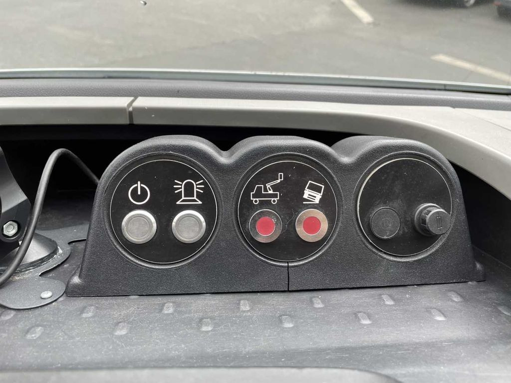 LKW mit Arbeitsbühne, Transporter Renault Trafic dCi 120 L1H1 / France Elavateur 091F 9m: das Bild 15
