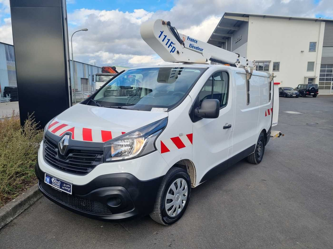 Renault Trafic dCi 120 L1H1 / France Elavateur 10,6m - LKW mit Arbeitsbühne: das Bild 3 Renault Trafic dCi 120 L1H1 / France Elavateur 10,6m - LKW mit Arbeitsbühne: das Bild 3
