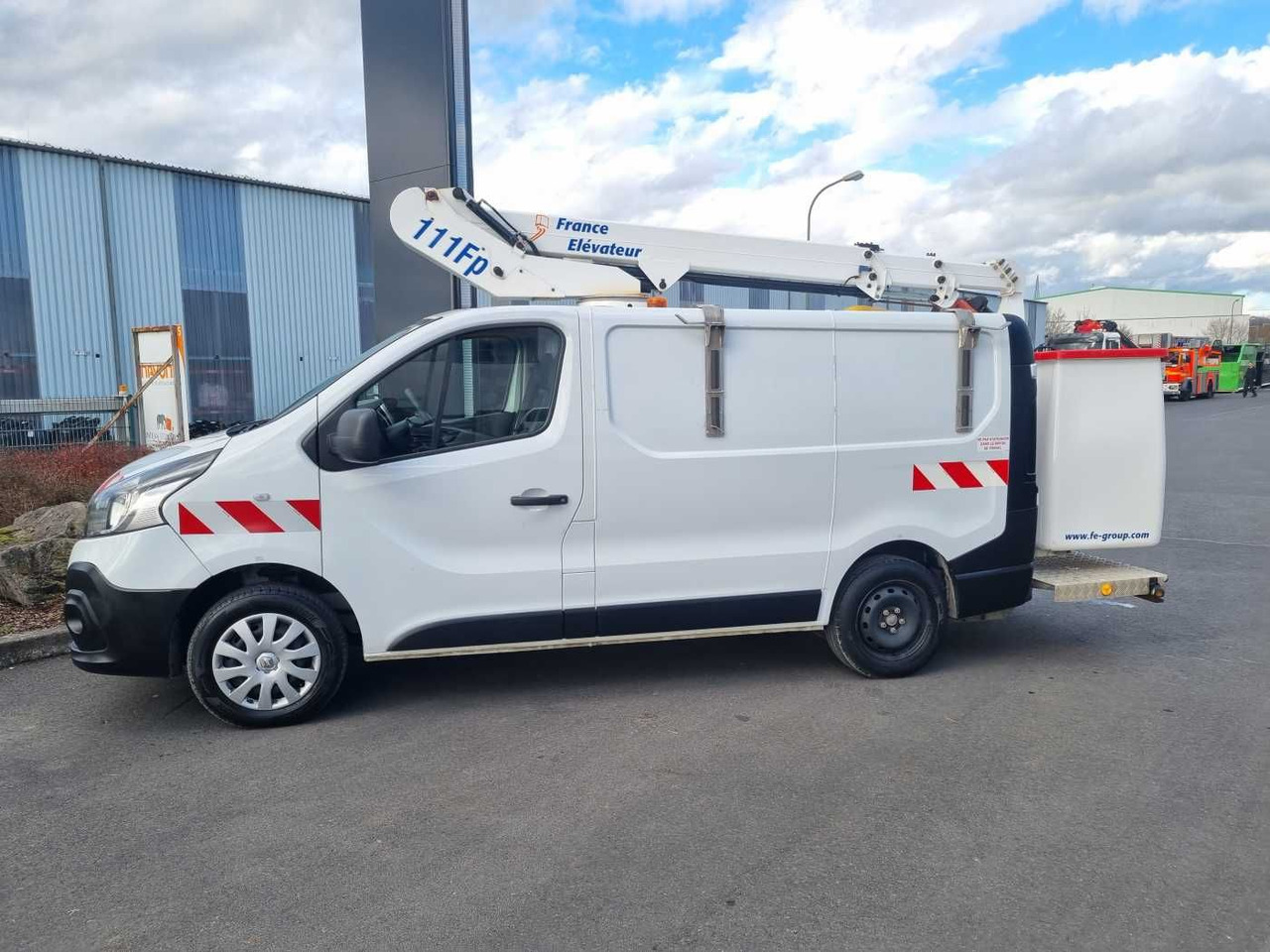 Renault Trafic dCi 120 L1H1 / France Elavateur 10,6m - LKW mit Arbeitsbühne: das Bild 4 Renault Trafic dCi 120 L1H1 / France Elavateur 10,6m - LKW mit Arbeitsbühne: das Bild 4