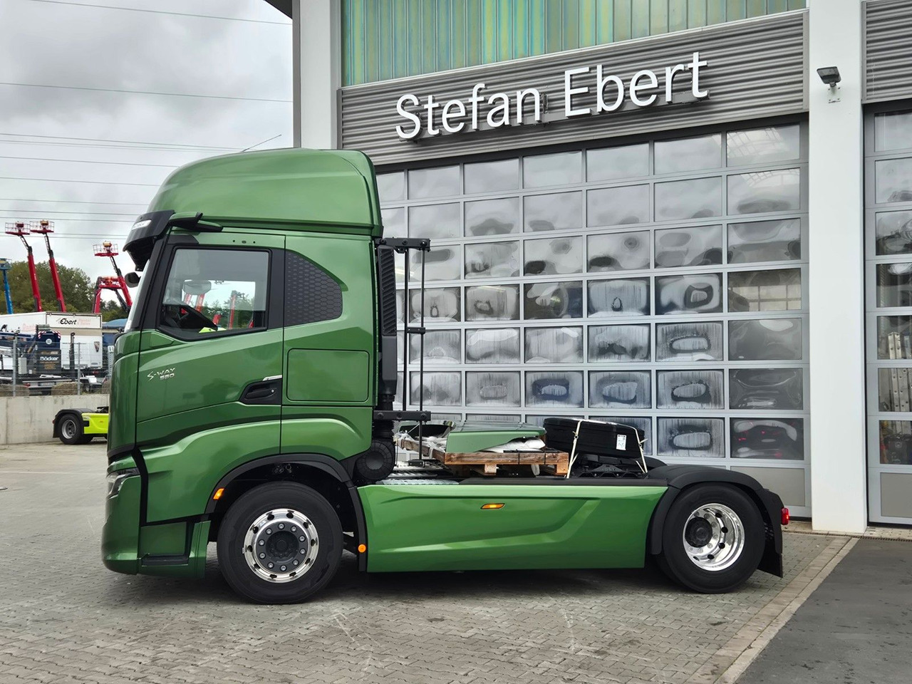 Iveco S-Way AS440S58T/FP 4x2 *MirrorCam*Retarder* - Sattelzugmaschine: das Bild 4 Iveco S-Way AS440S58T/FP 4x2 *MirrorCam*Retarder* - Sattelzugmaschine: das Bild 4