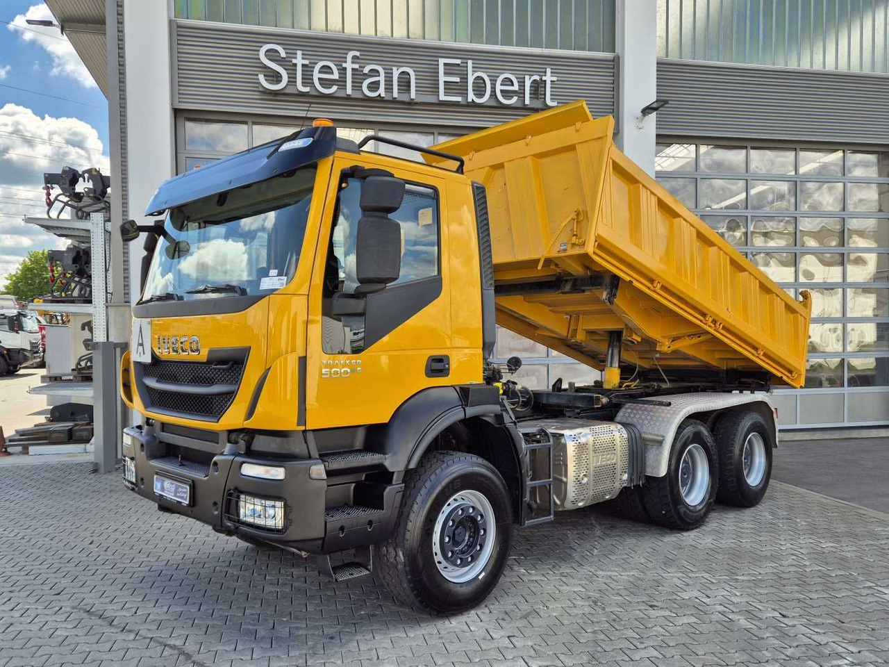 Iveco Trakker AD380T50 6x4 Kipper/SZM Wechselsystem - Sattelzugmaschine: das Bild 1 Iveco Trakker AD380T50 6x4 Kipper/SZM Wechselsystem - Sattelzugmaschine: das Bild 1