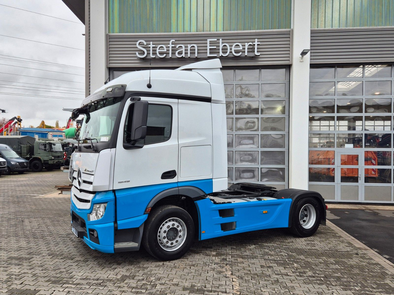 Mercedes-Benz Actros 1845 LS Öl-Retarder Navi PPC 2x Bett - Sattelzugmaschine: das Bild 3 Mercedes-Benz Actros 1845 LS Öl-Retarder Navi PPC 2x Bett - Sattelzugmaschine: das Bild 3