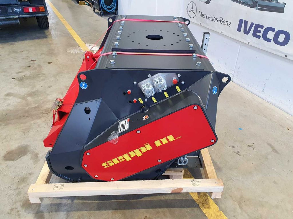 Seppi M. BMS 125 / 13-30t /Forstmulcher/lagernd! Seppi M. BMS 125 / 13-30t /Forstmulcher/lagernd! - Forstmulcher: das Bild 4 Seppi M. BMS 125 / 13-30t /Forstmulcher/lagernd! Seppi M. BMS 125 / 13-30t /Forstmulcher/lagernd! - Forstmulcher: das Bild 4