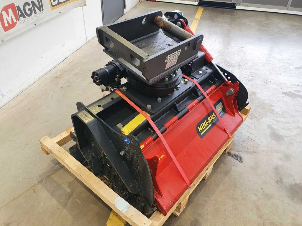 Seppi M. MINI-BMS 105 Mulcher / DEMO / Drehmotor Seppi M. MINI-BMS 105 Mulcher / DEMO / Drehmotor - Forstmulcher: das Bild 4 Seppi M. MINI-BMS 105 Mulcher / DEMO / Drehmotor Seppi M. MINI-BMS 105 Mulcher / DEMO / Drehmotor - Forstmulcher: das Bild 4
