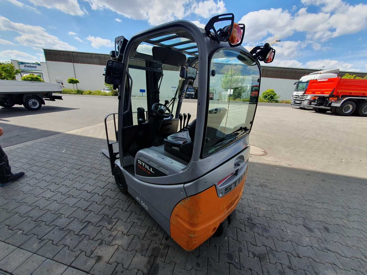 Still RX20-14 / Triplex: 4.30m! / 2.013h / SS - Elektrostapler: das Bild 5 Still RX20-14 / Triplex: 4.30m! / 2.013h / SS - Elektrostapler: das Bild 5