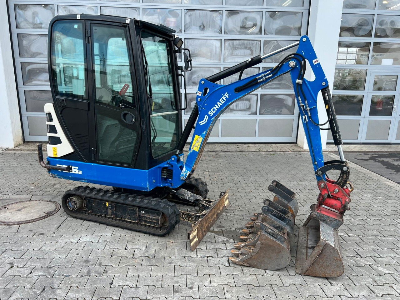 Terex TC16 / 2017 / 1.769h / Löffelpaket / Powertilt - Minibagger: das Bild 2 Terex TC16 / 2017 / 1.769h / Löffelpaket / Powertilt - Minibagger: das Bild 2
