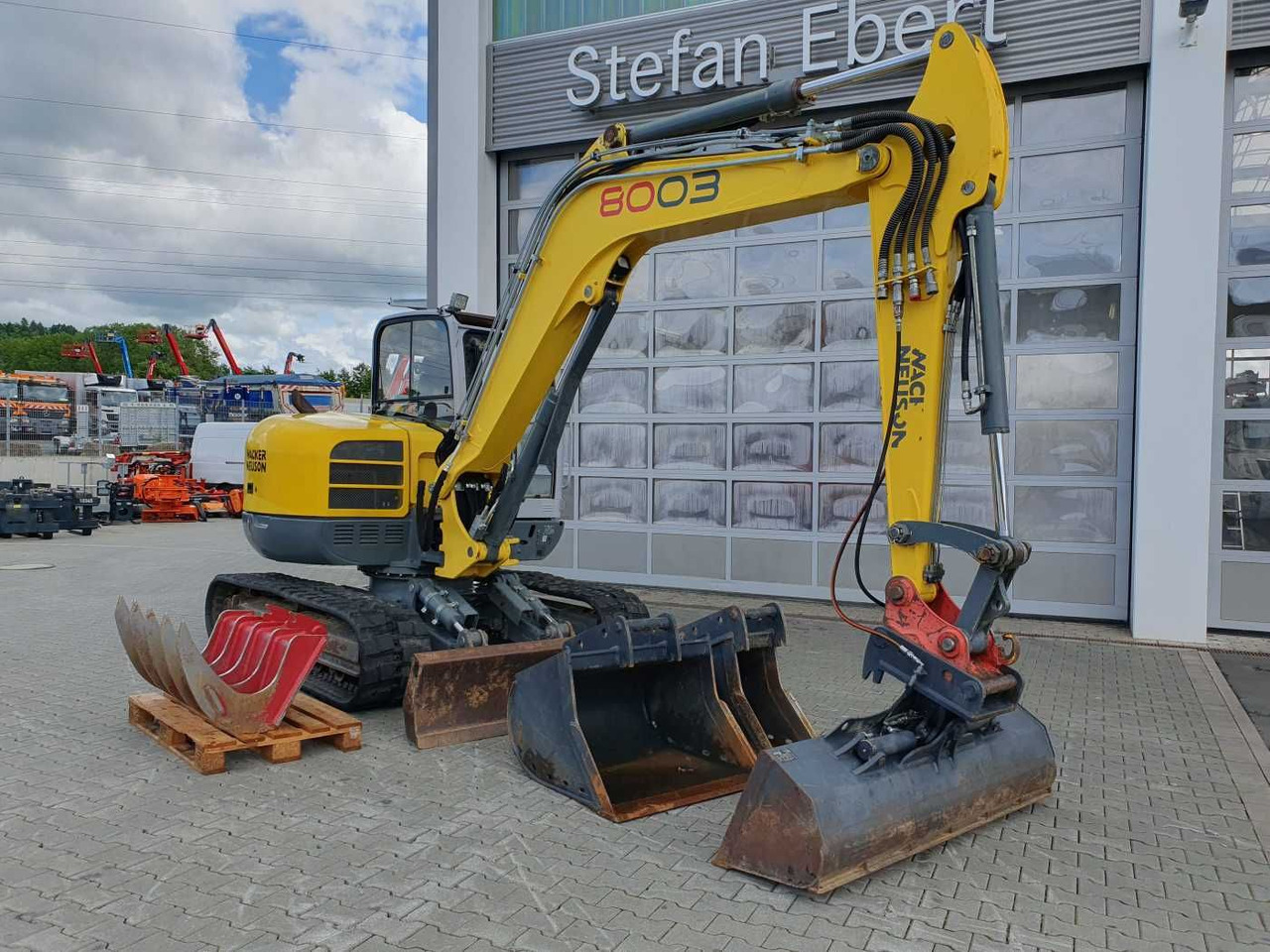 Wacker 8003 / MS08 / nur 4.035h / 2014 / Löffelpaket - Kettenbagger: das Bild 2 Wacker 8003 / MS08 / nur 4.035h / 2014 / Löffelpaket - Kettenbagger: das Bild 2