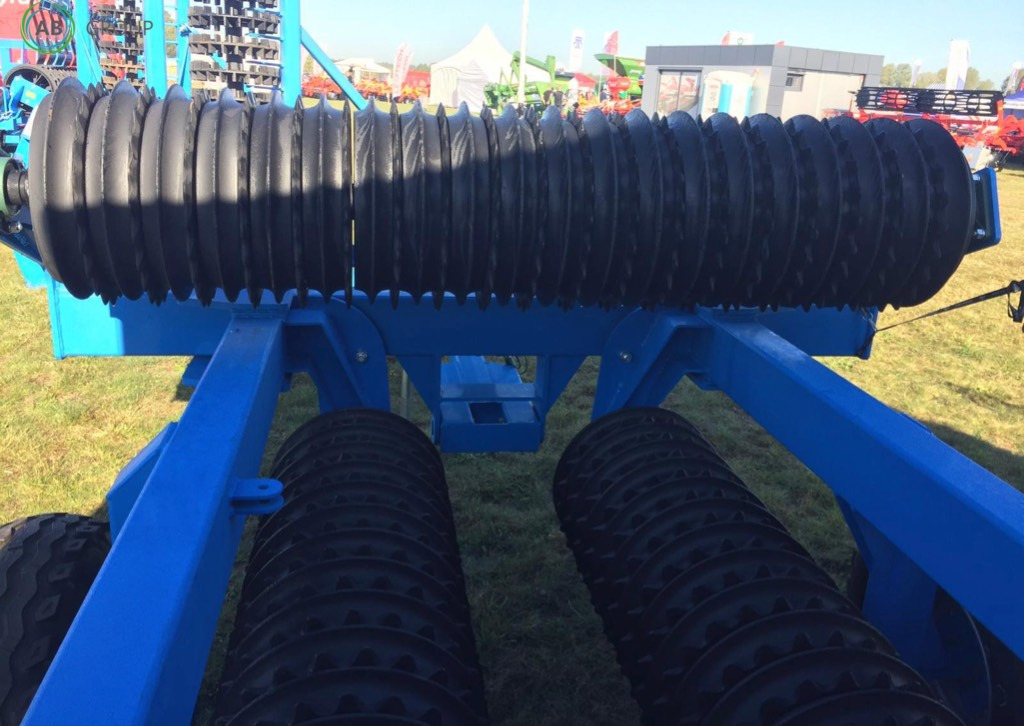 Cambridge hydraulically foldable roller 6.2 m 530 mm Agristal WUC - Ackerwalze: das Bild 3 Cambridge hydraulically foldable roller 6.2 m 530 mm Agristal WUC - Ackerwalze: das Bild 3