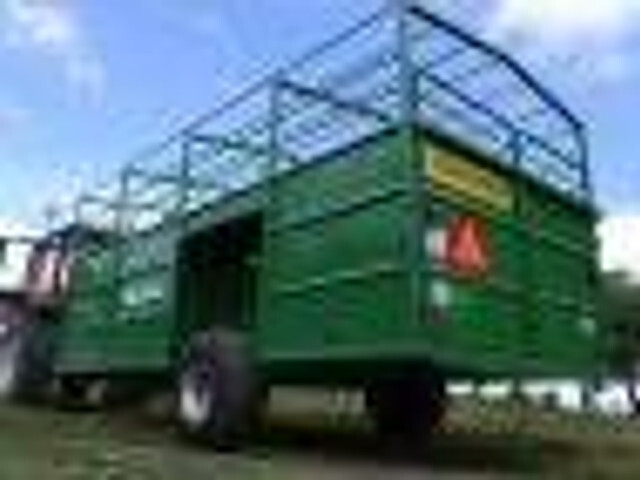 Dinapolis przyczepa do przewozu bydła TRV 510 - Tiertransporter Anhänger: das Bild 3 Dinapolis przyczepa do przewozu bydła TRV 510 - Tiertransporter Anhänger: das Bild 3
