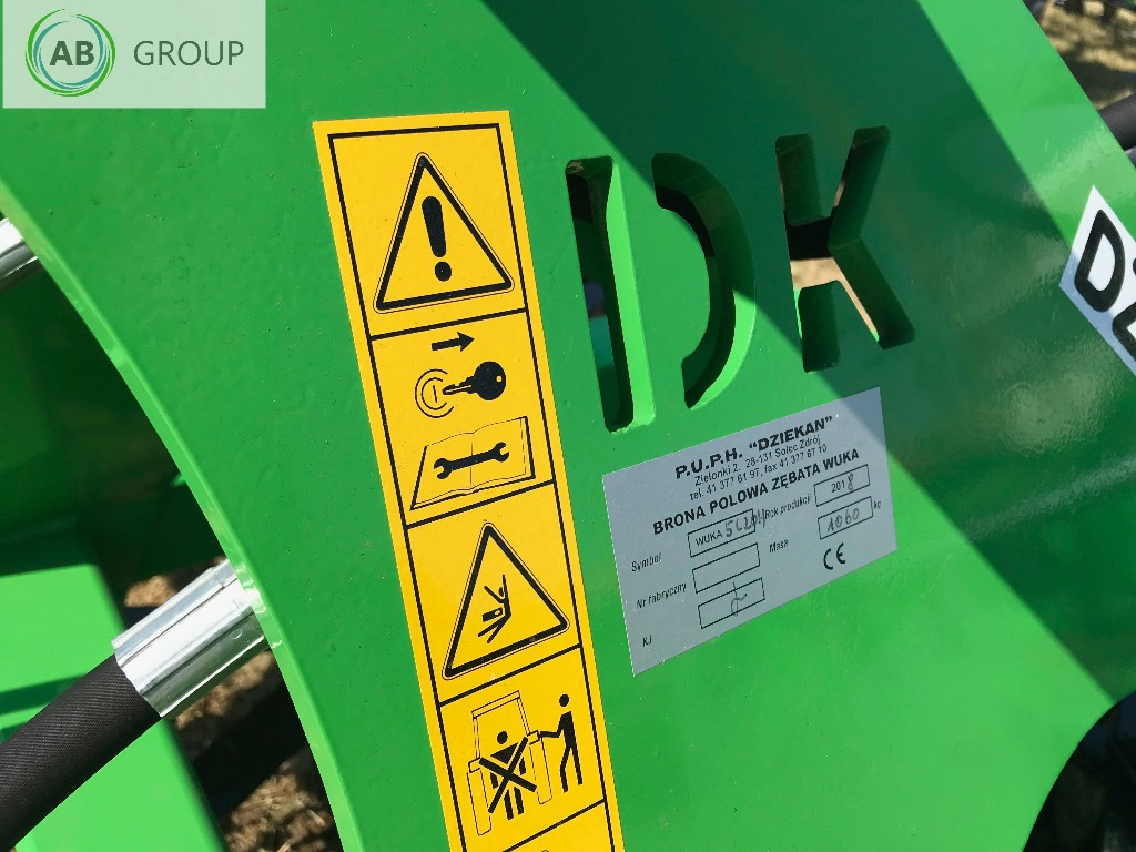 Dziekan hydraulic folding meadow harrow WUKA 5m 5C20H - Wiesenschleppe: das Bild 2 Dziekan hydraulic folding meadow harrow WUKA 5m 5C20H - Wiesenschleppe: das Bild 2
