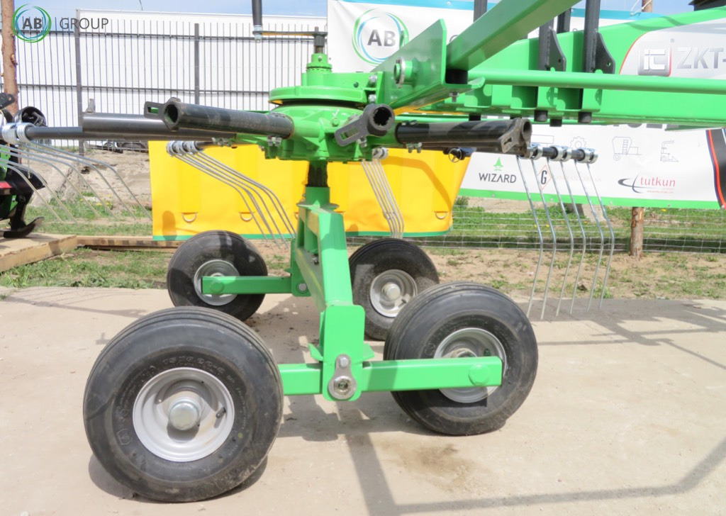 Inter-Tech rotary rake ZKT350 - 3,5m - Heuwender/ Wenderechen: das Bild 3 Inter-Tech rotary rake ZKT350 - 3,5m - Heuwender/ Wenderechen: das Bild 3