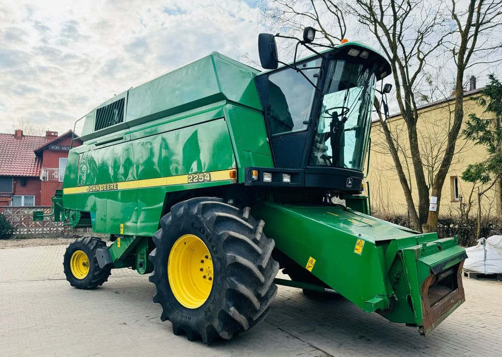 John Deere 2254 - Andere Technik: das Bild 2 John Deere 2254 - Andere Technik: das Bild 2
