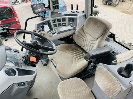 Claas AXION 840 CEBIS - Traktor: das Bild 5 Claas AXION 840 CEBIS - Traktor: das Bild 5