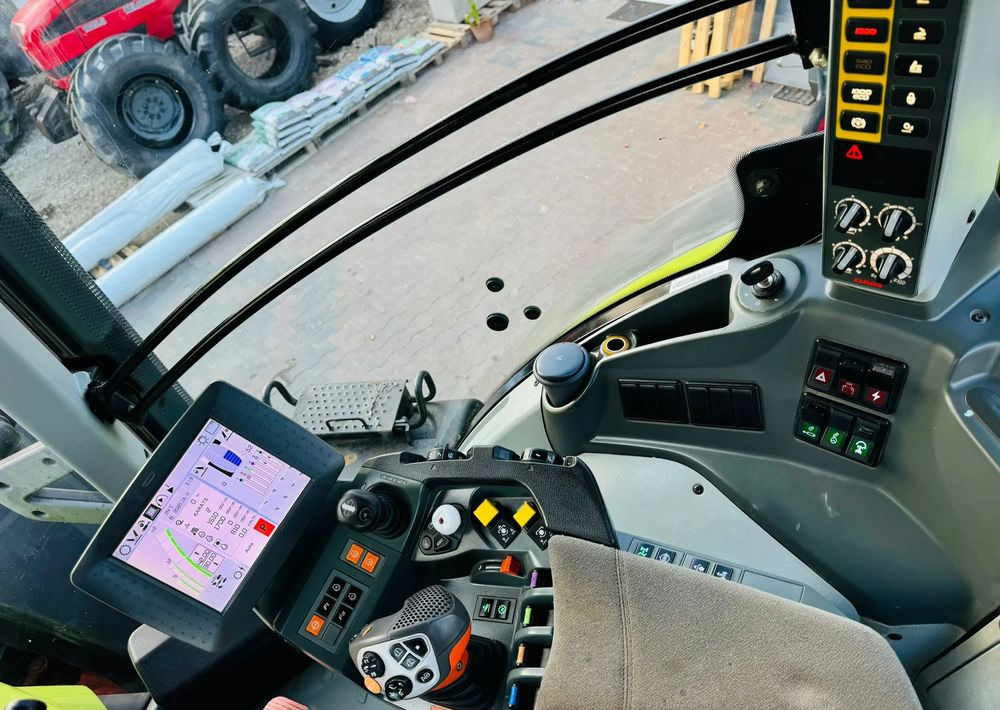 Traktor Claas Axion 930 CMATIC CEBIS: das Bild 12