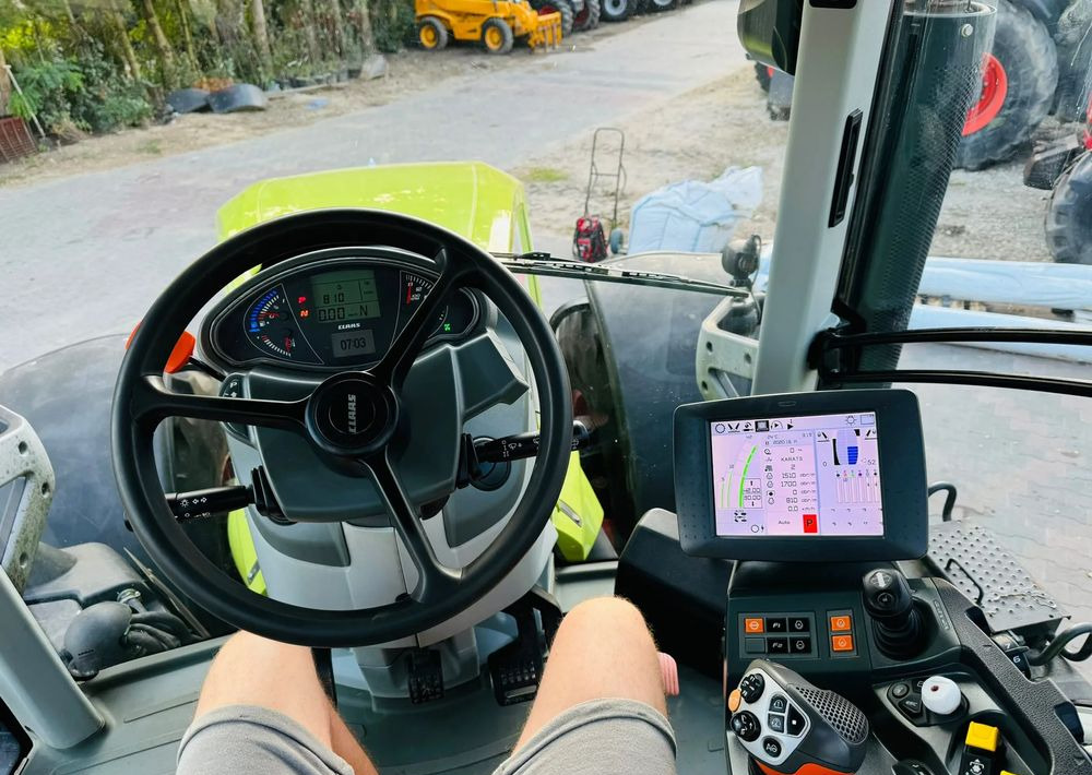 Traktor Claas Axion 930 CMATIC CEBIS: das Bild 11