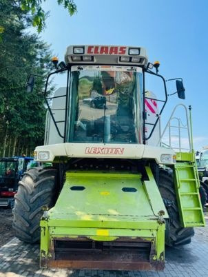 Claas LEXION 440 - Mähdrescher: das Bild 3 Claas LEXION 440 - Mähdrescher: das Bild 3