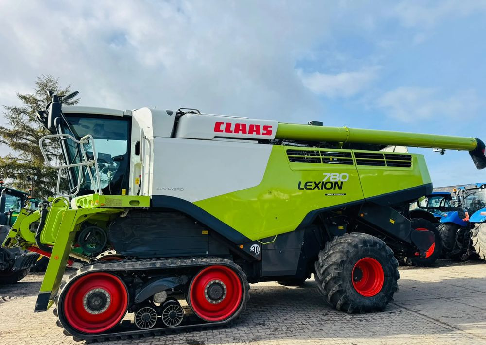 Claas Lexion 780 TT - Mähdrescher: das Bild 1 Claas Lexion 780 TT - Mähdrescher: das Bild 1