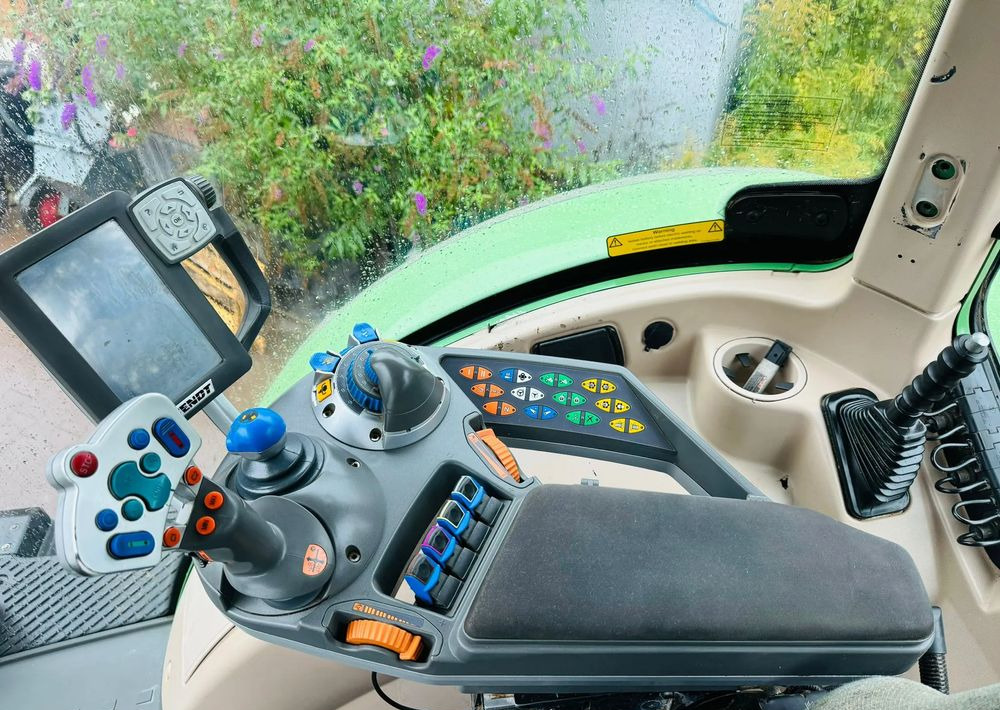 Traktor Fendt 724 VARIO PROFI: das Bild 8