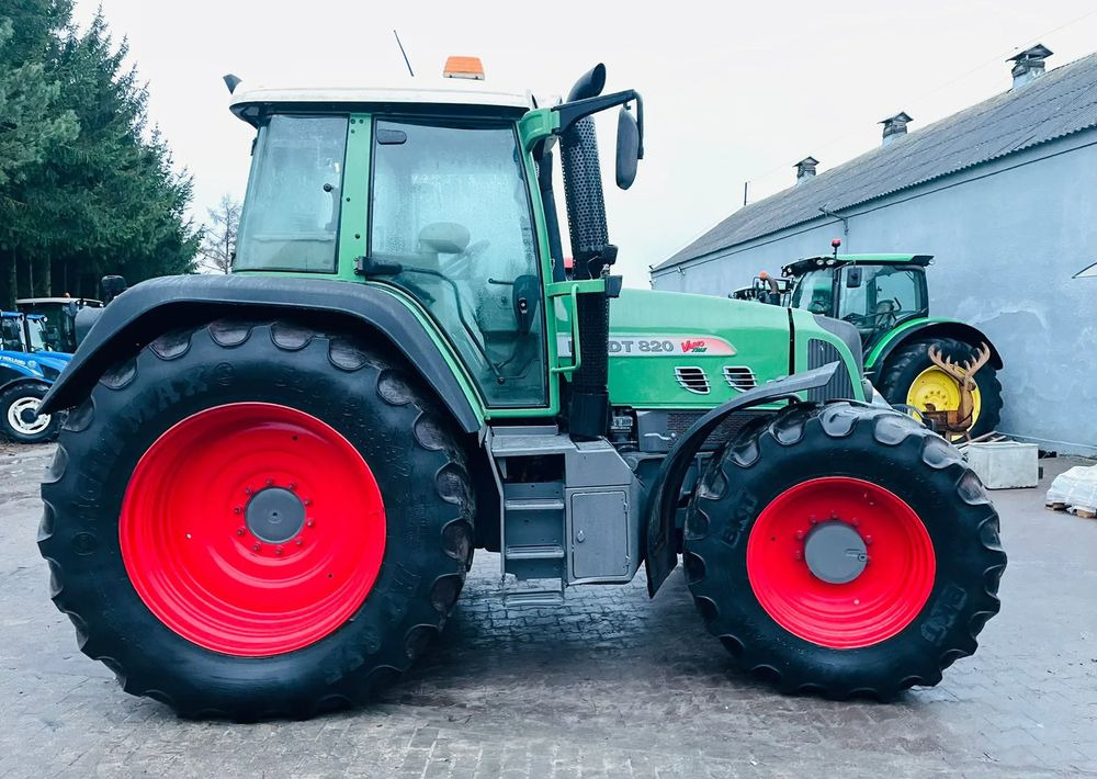 Fendt 820 - Traktor: das Bild 5 Fendt 820 - Traktor: das Bild 5