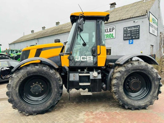 JCB Fastrac 3200 80KM/H 2014 rok! 215 KONI! Zobacz! 3230,4220,3185 - Traktor: das Bild 3 JCB Fastrac 3200 80KM/H 2014 rok! 215 KONI! Zobacz! 3230,4220,3185 - Traktor: das Bild 3