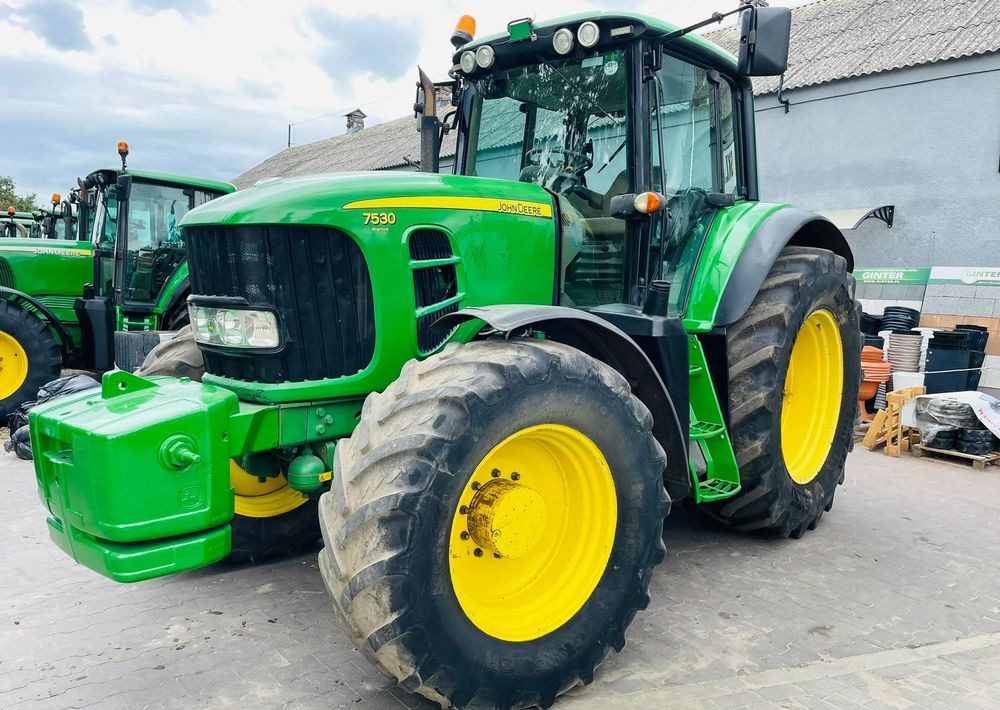 John Deere 7530 PREMIUM - Traktor: das Bild 4 John Deere 7530 PREMIUM - Traktor: das Bild 4