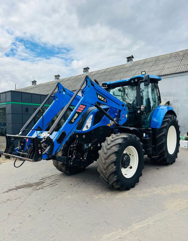 Traktor New Holland T6.175: das Bild 1